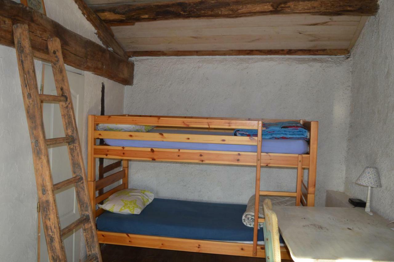 Hotel Les Ecuries De La Sabatarie Cambounes Zewnętrze zdjęcie