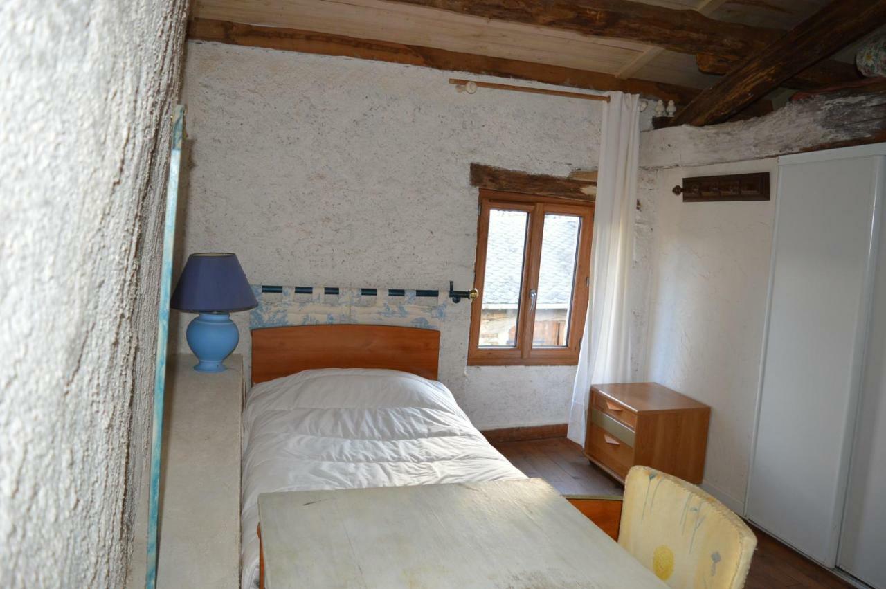 Hotel Les Ecuries De La Sabatarie Cambounes Zewnętrze zdjęcie